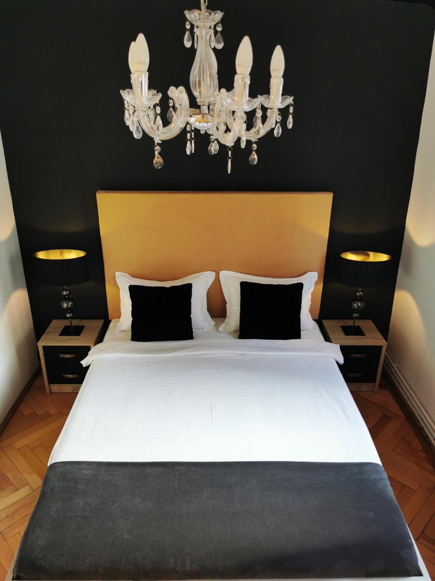 Felinarului House Apartament *
